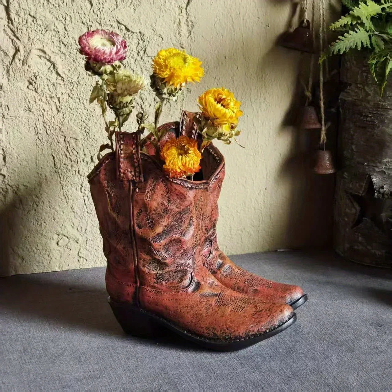 1pc American Country Creative Western Cowboy Boot Resin Flower Pot Ornament Vase for Balcony Garden Decoration