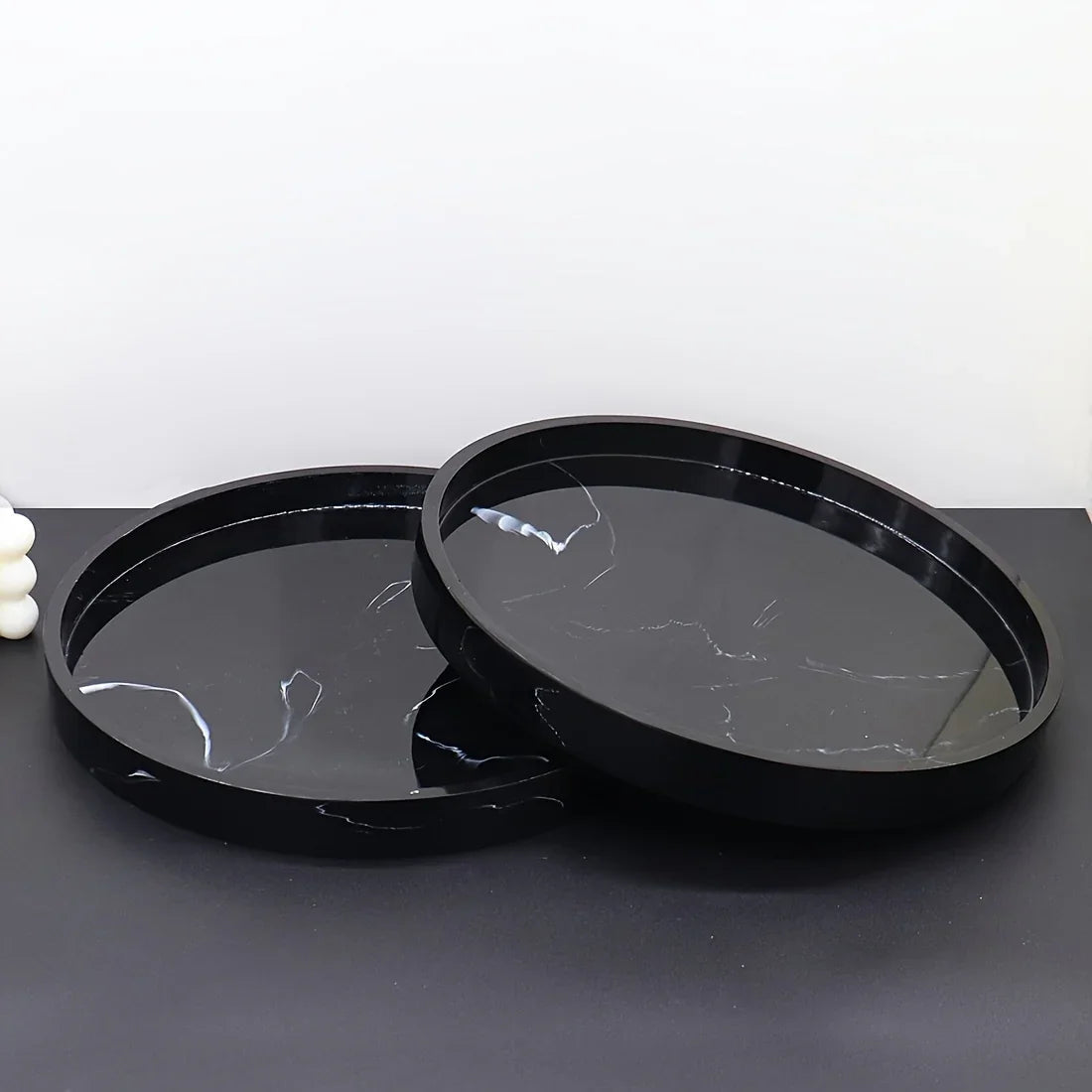 1pc Elegant Black Circular Resin Tray - 27.43cm Hand-Polished, Multi-Purpose Vanity Organizer for Bathroom, Kitchen & Bedroom Decor - Ideal for Jewelry, Keys & Accessories Storage