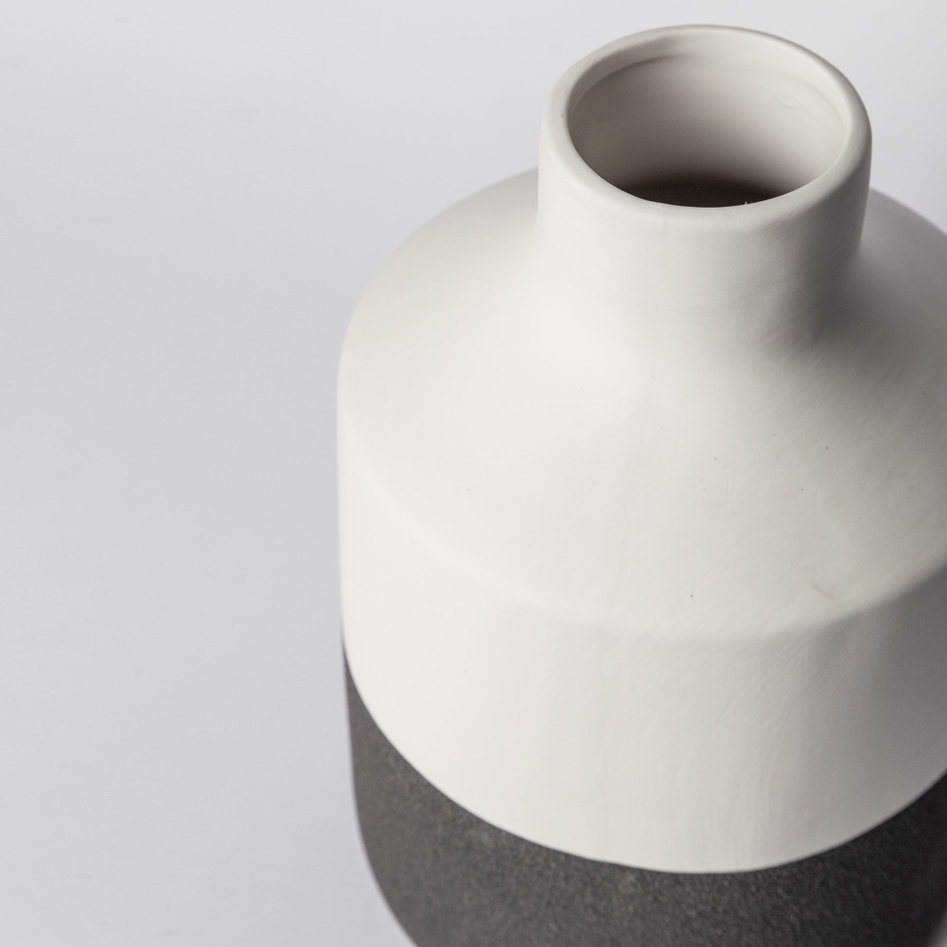 216 - Ceramic Vase - PoshaBella