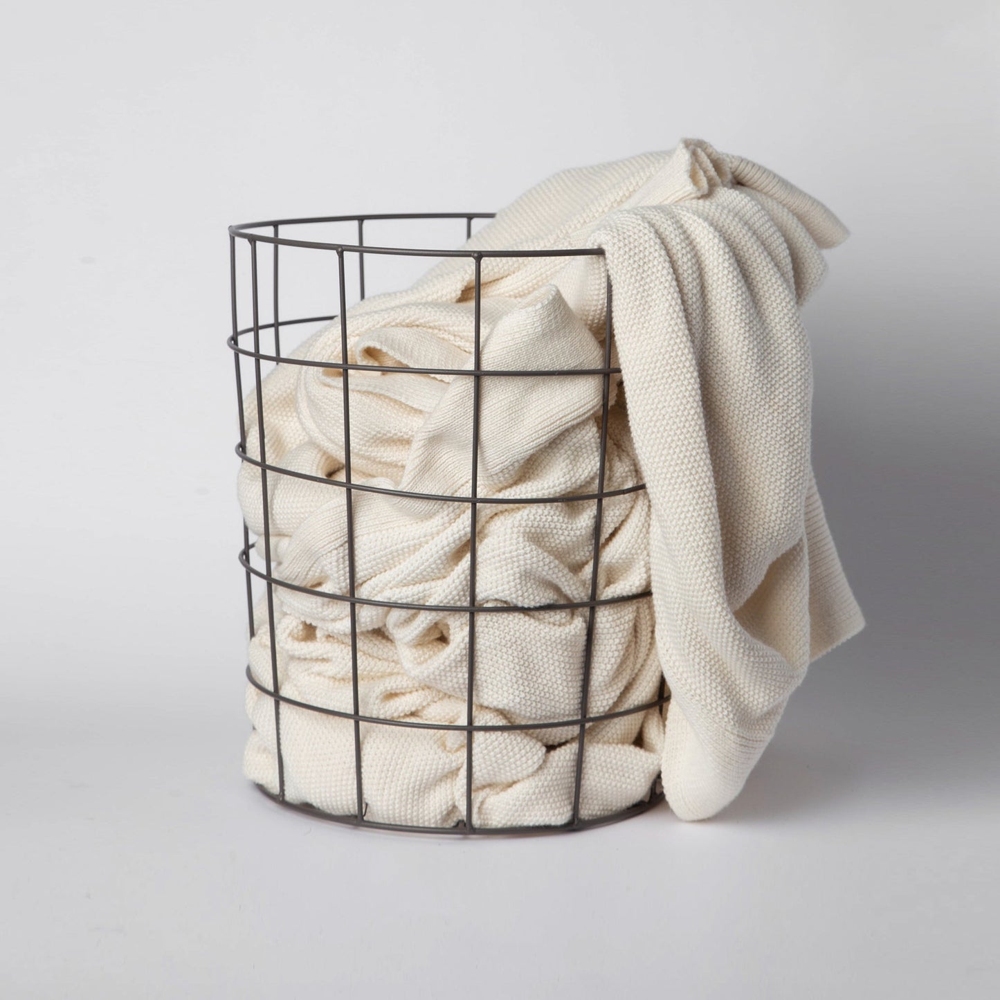 318 - Iron Basket - PoshaBella