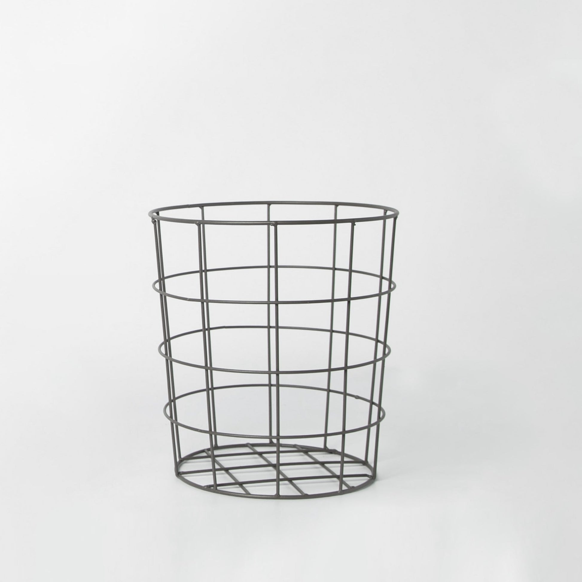 318 - Iron Basket - PoshaBella