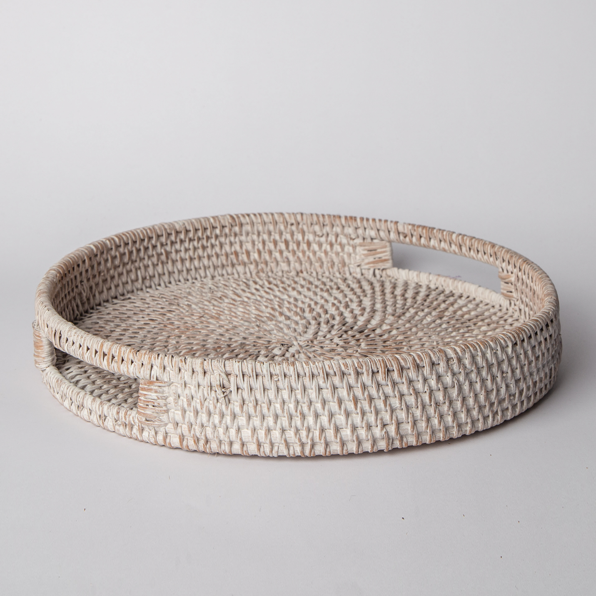 404 - Round Rattan Tray - PoshaBella