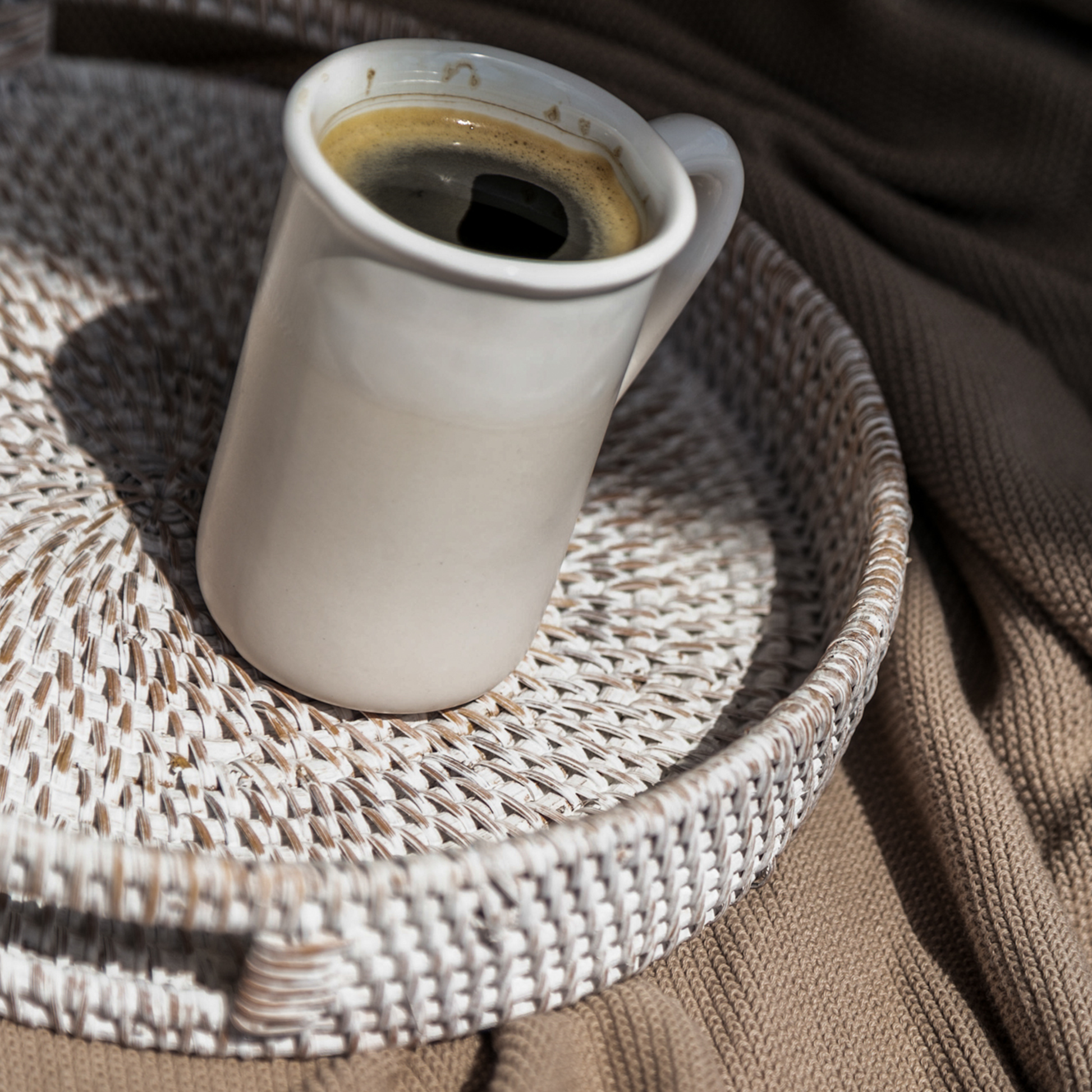 404 - Round Rattan Tray - PoshaBella