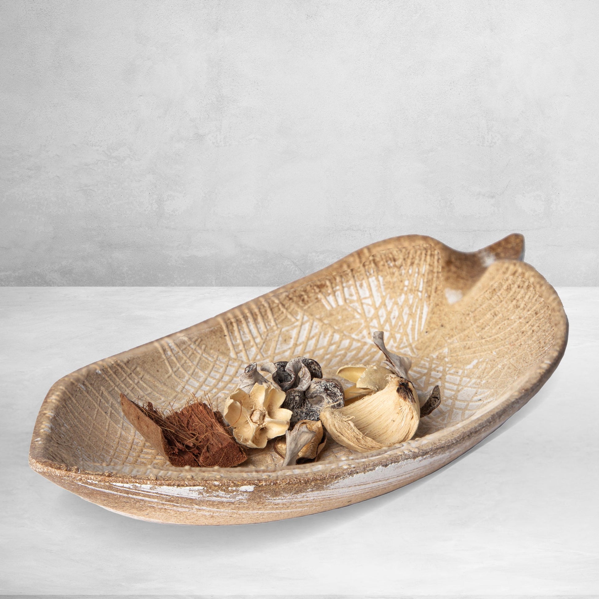 422 - Wood Leaf Shaped Tray Decorative Serving Platter Plate Dish Key Bowl Entryway - PoshaBella
