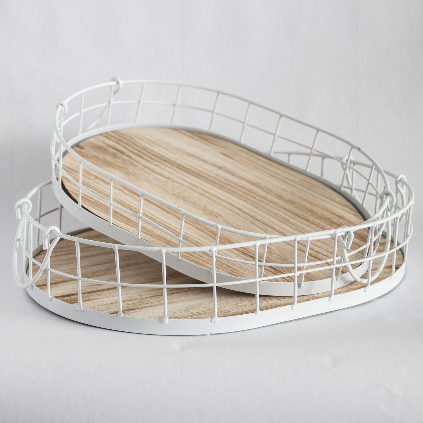 449 - Oval Metal & Wood Tray - PoshaBella