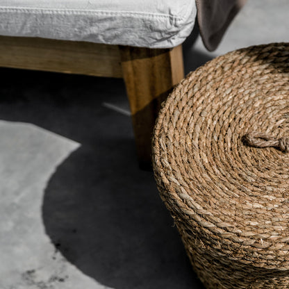 830 - Seagrass Basket with lid - PoshaBella