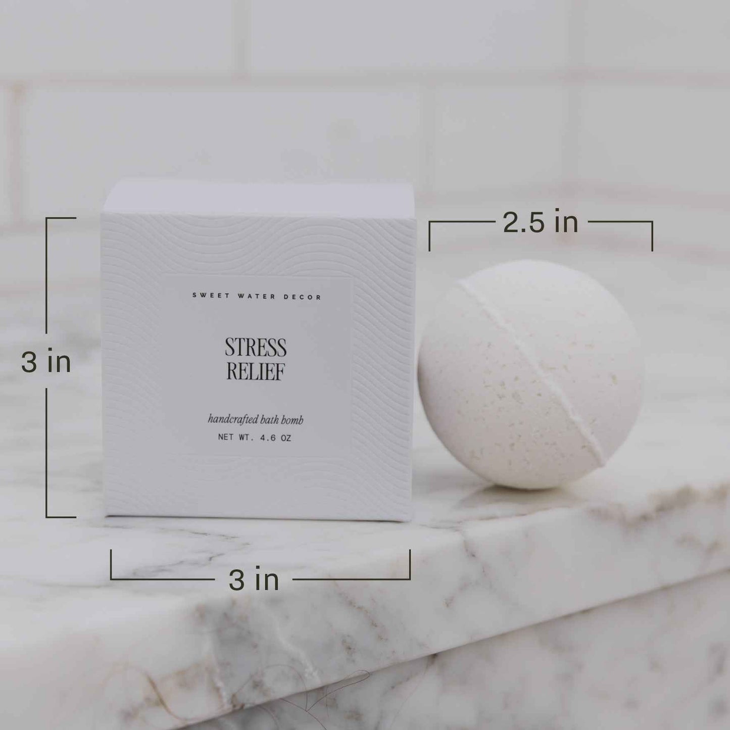 White Tea and Jasmine 4.6 oz Bath Bomb