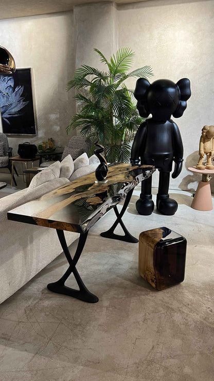 Resin Live Edge Console Table Made of Linden Wood - Foyer Table- Entryway Table