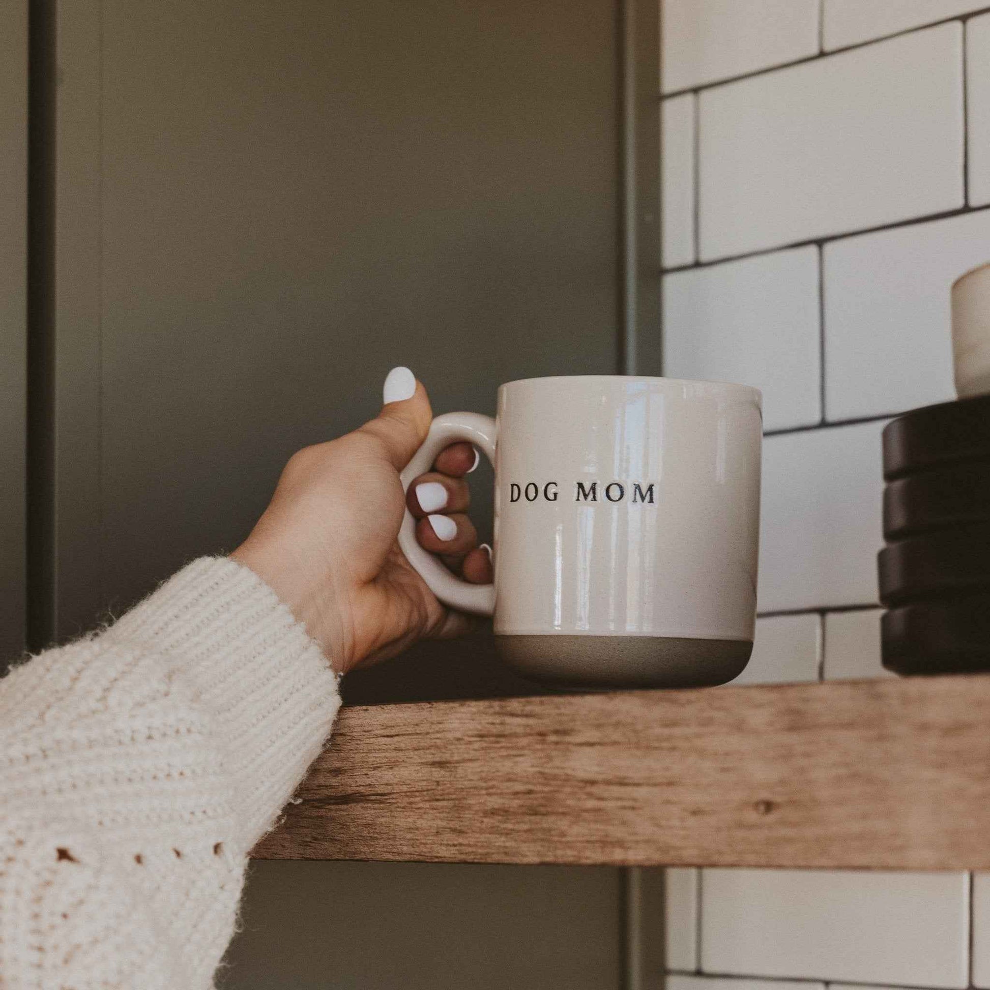 Dog Mom 14 oz Stoneware Coffee Mug