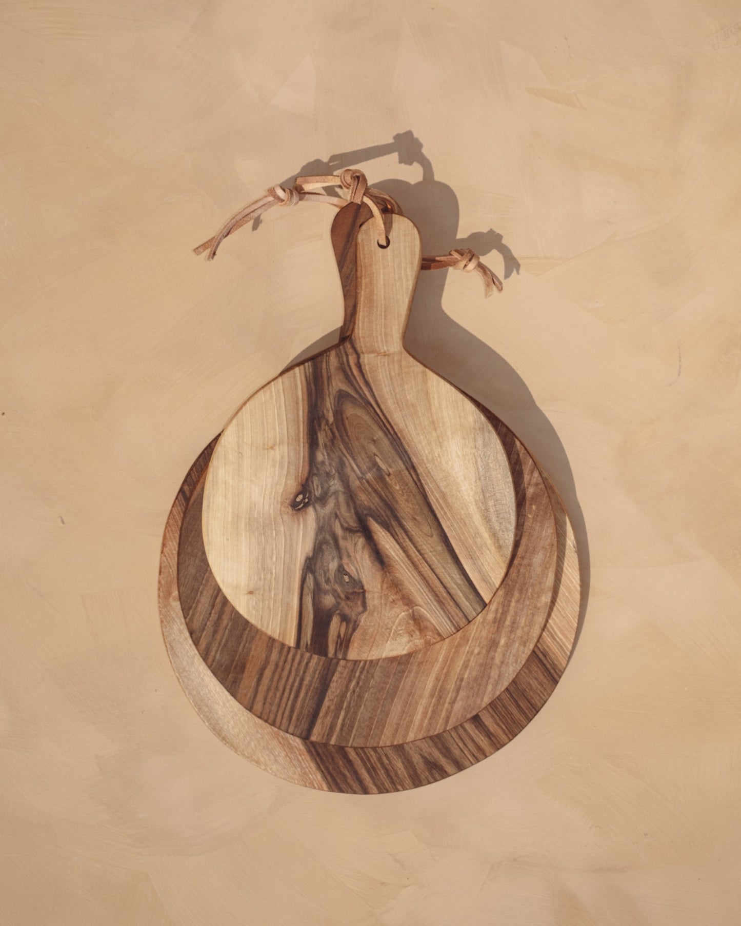 Round Walnut Cutting Boards - PoshaBella