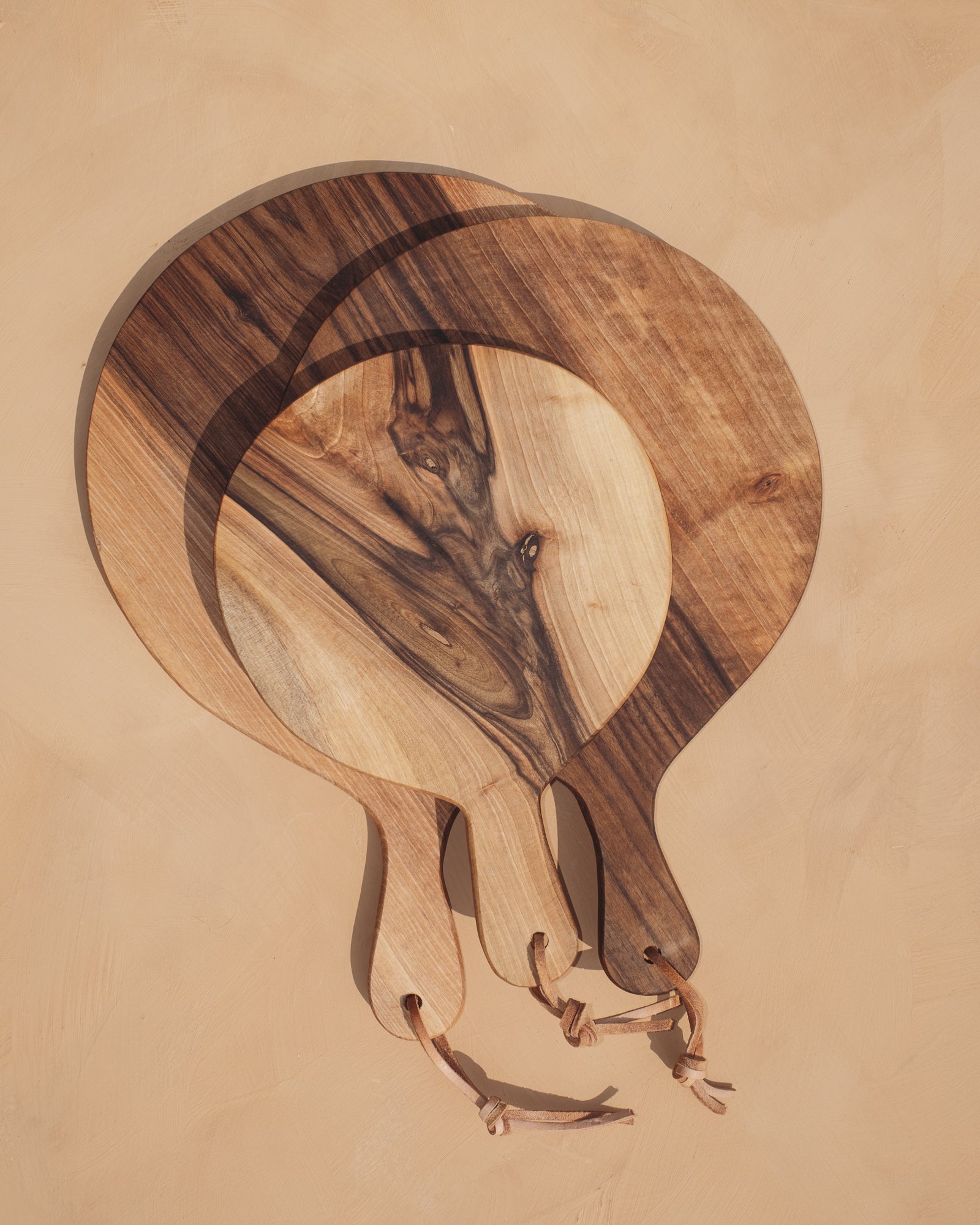 Round Walnut Cutting Boards - PoshaBella