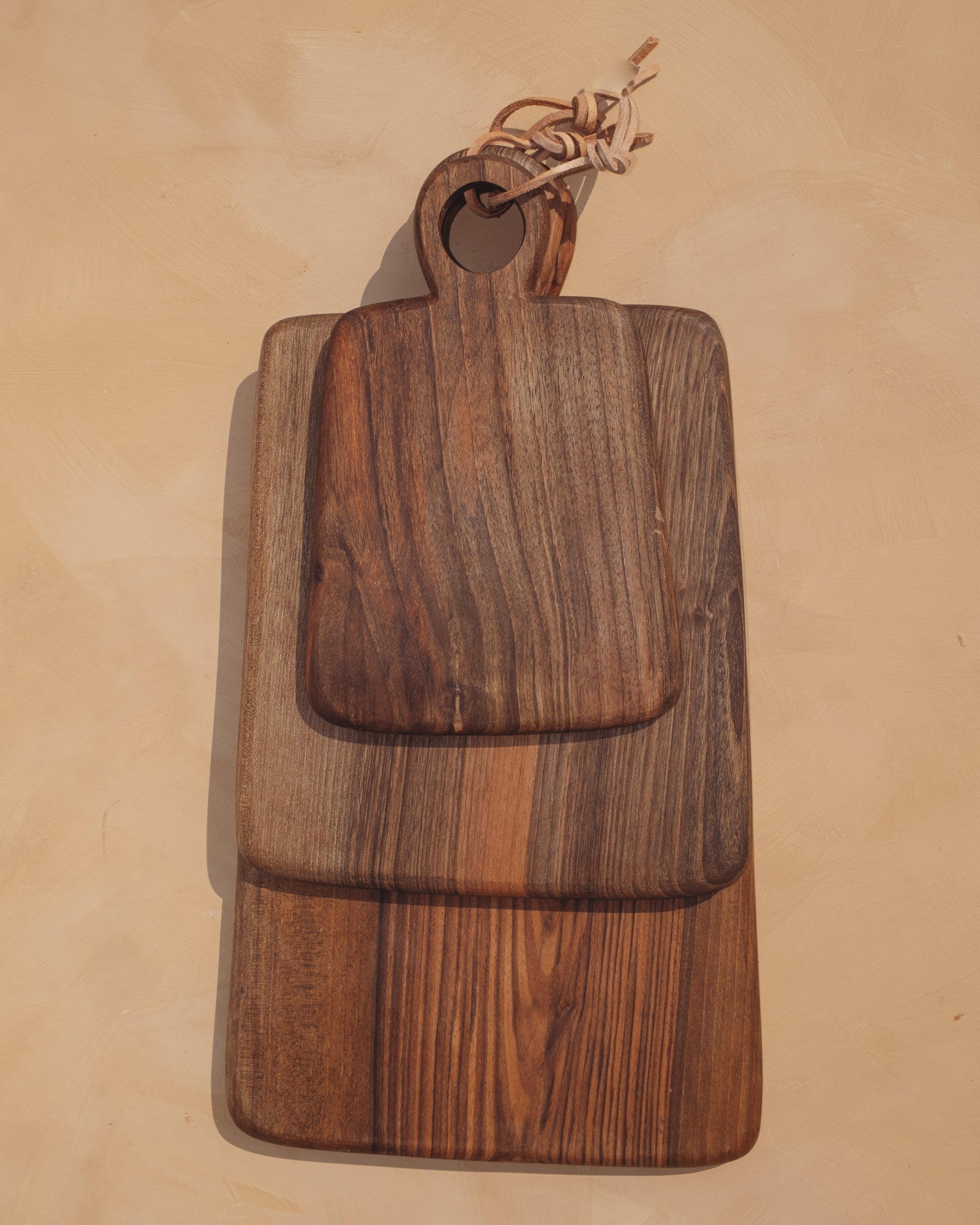 Walnut Circle Board - PoshaBella
