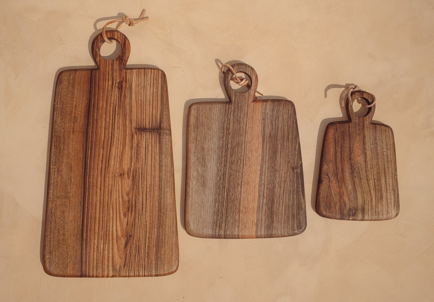 Walnut Circle Board - PoshaBella