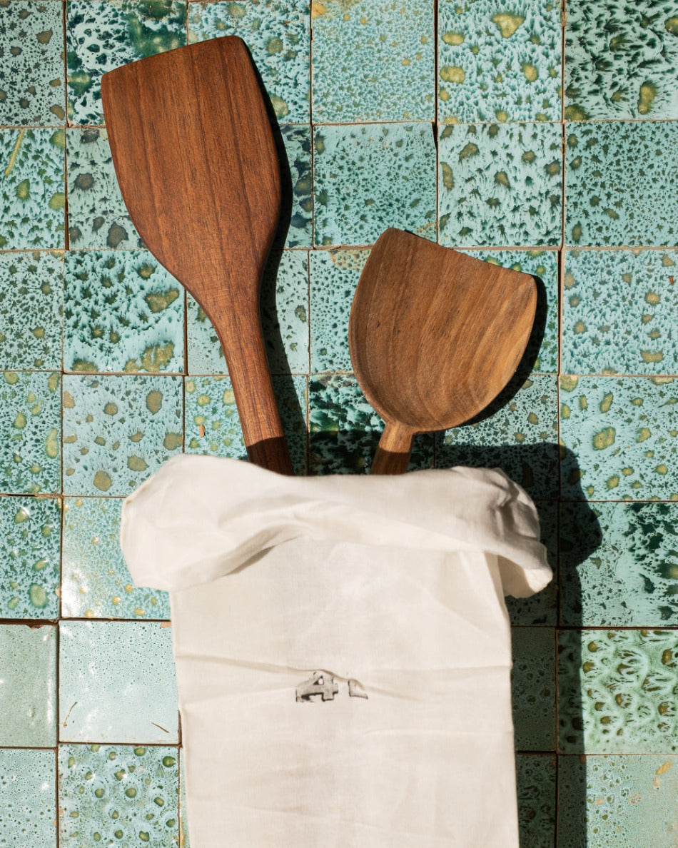 Walnut Flat Spatula - PoshaBella