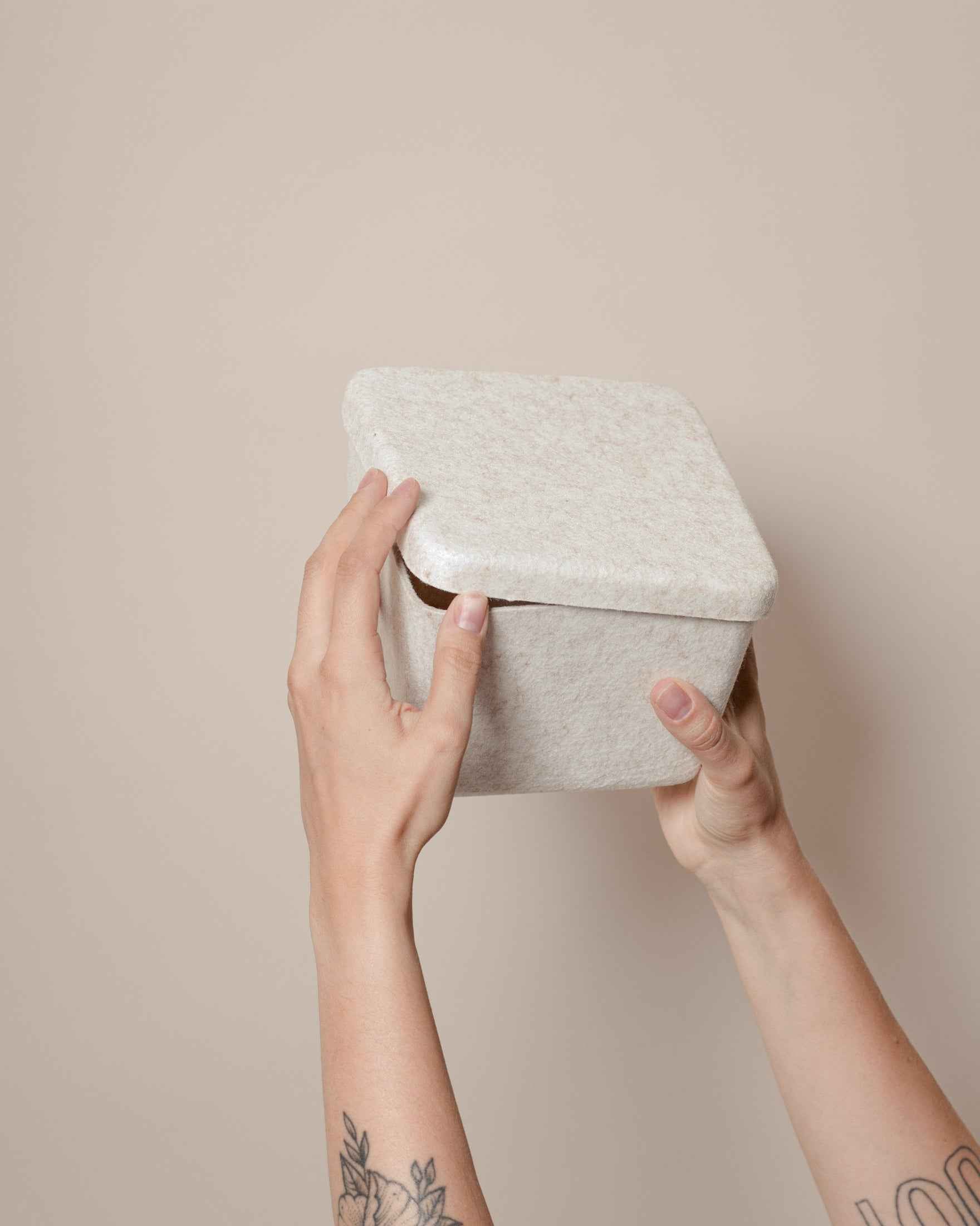 The Sculpted Bin - Petite with Lid