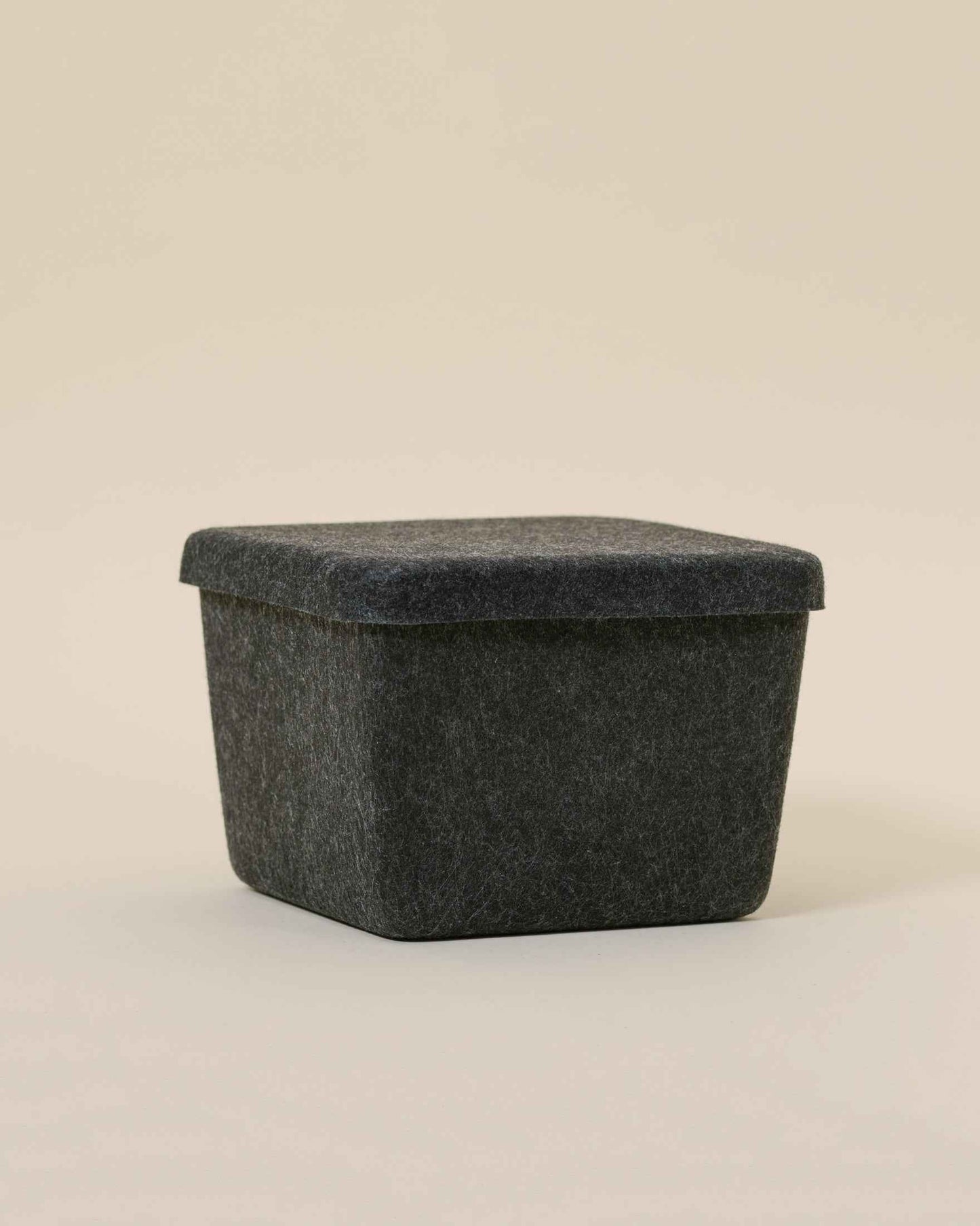 The Sculpted Bin - Petite with Lid