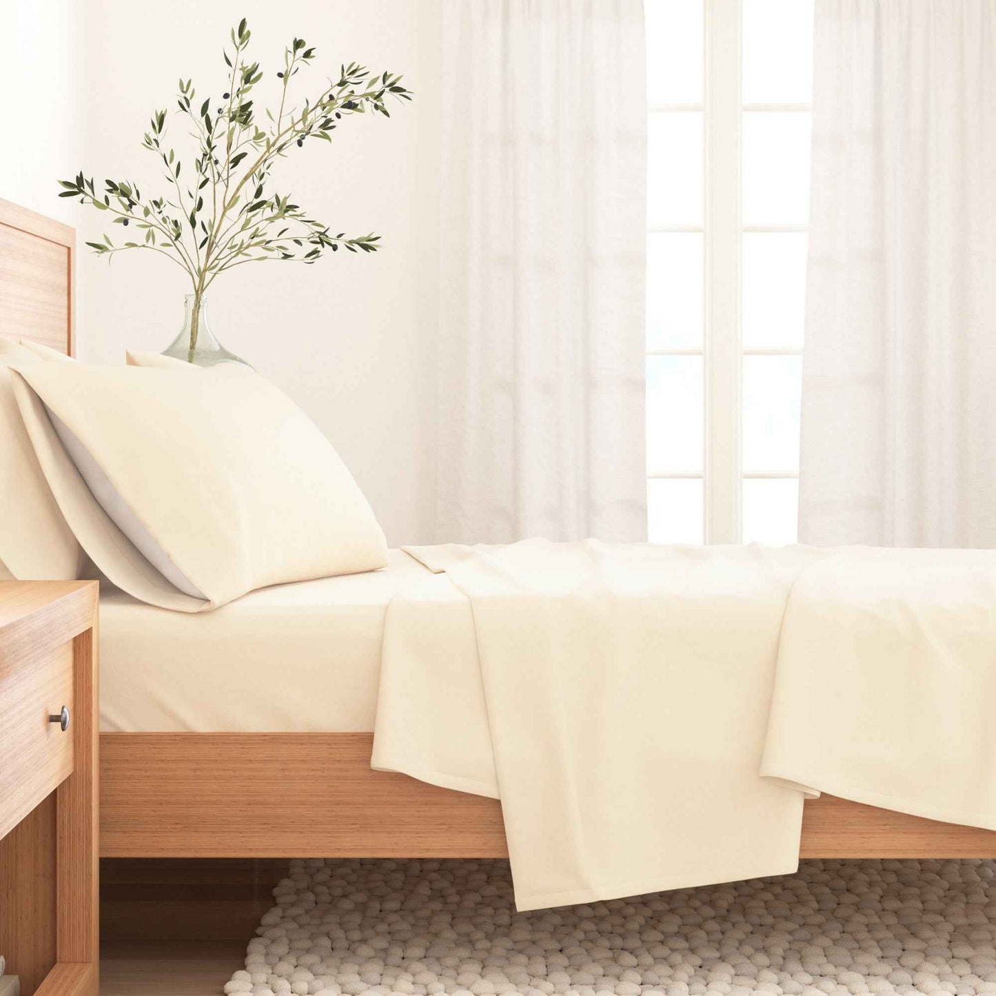 4-Piece Cotton Solid Flannel Sheet - Nordic Collection