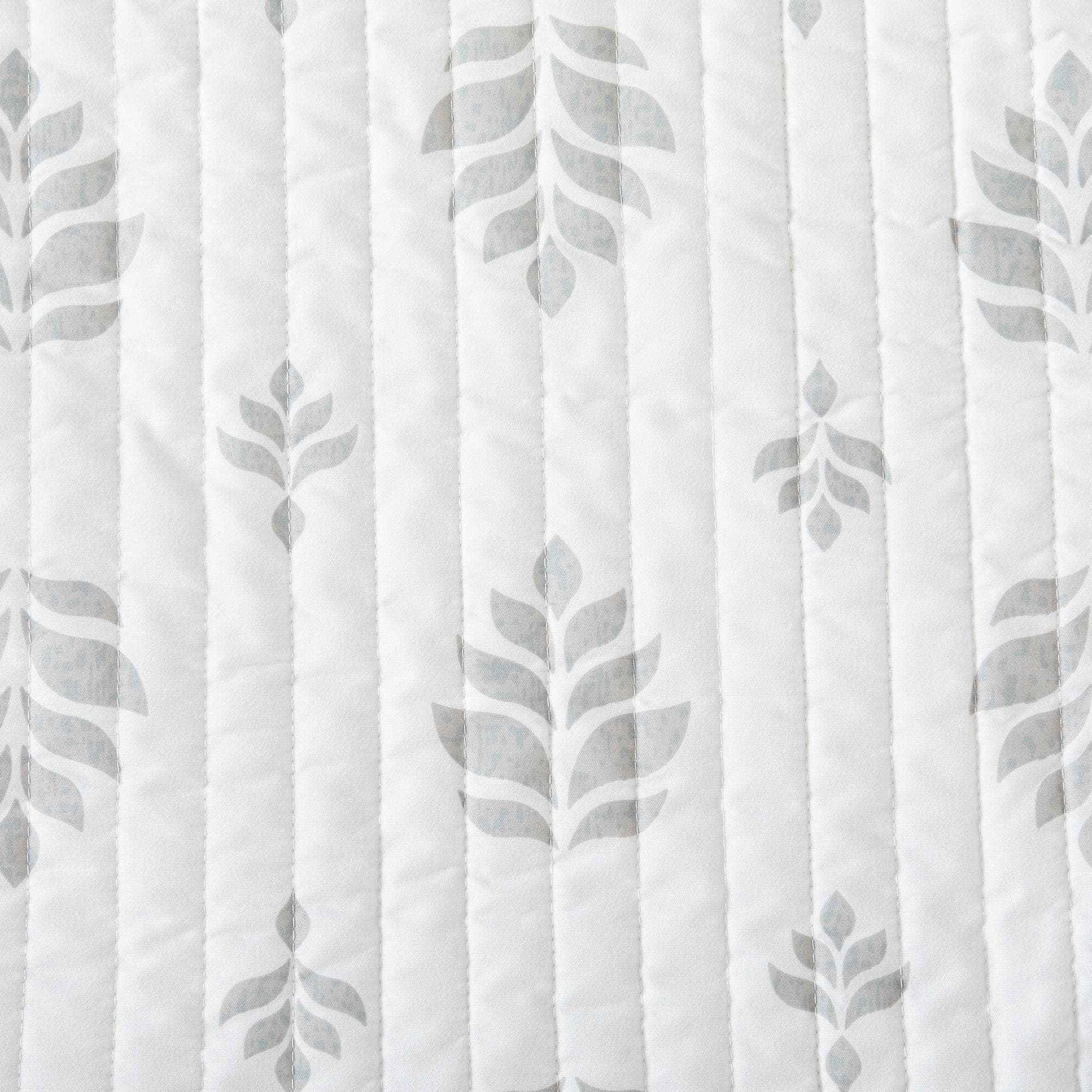 3-Piece French Floral Quilt - Colette Collection