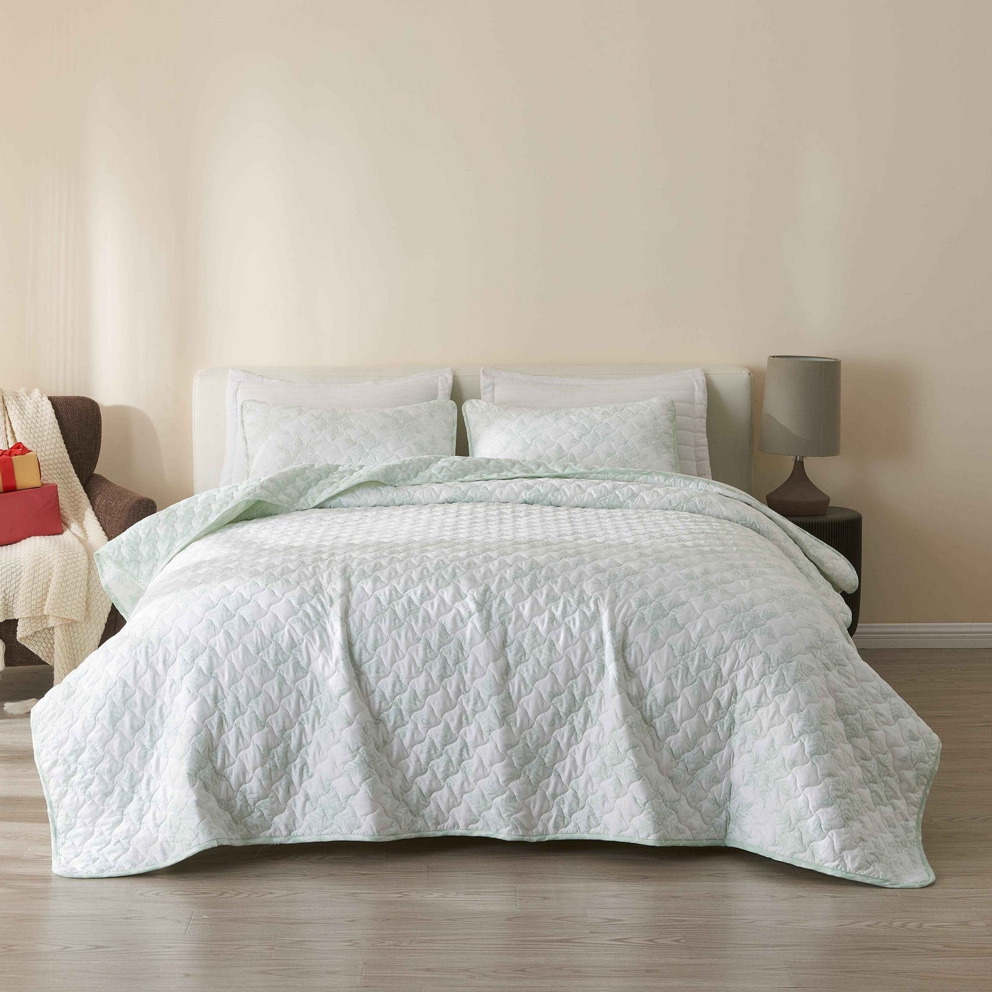 3 Piece Large Snowflake Quilt - Noemi Collection