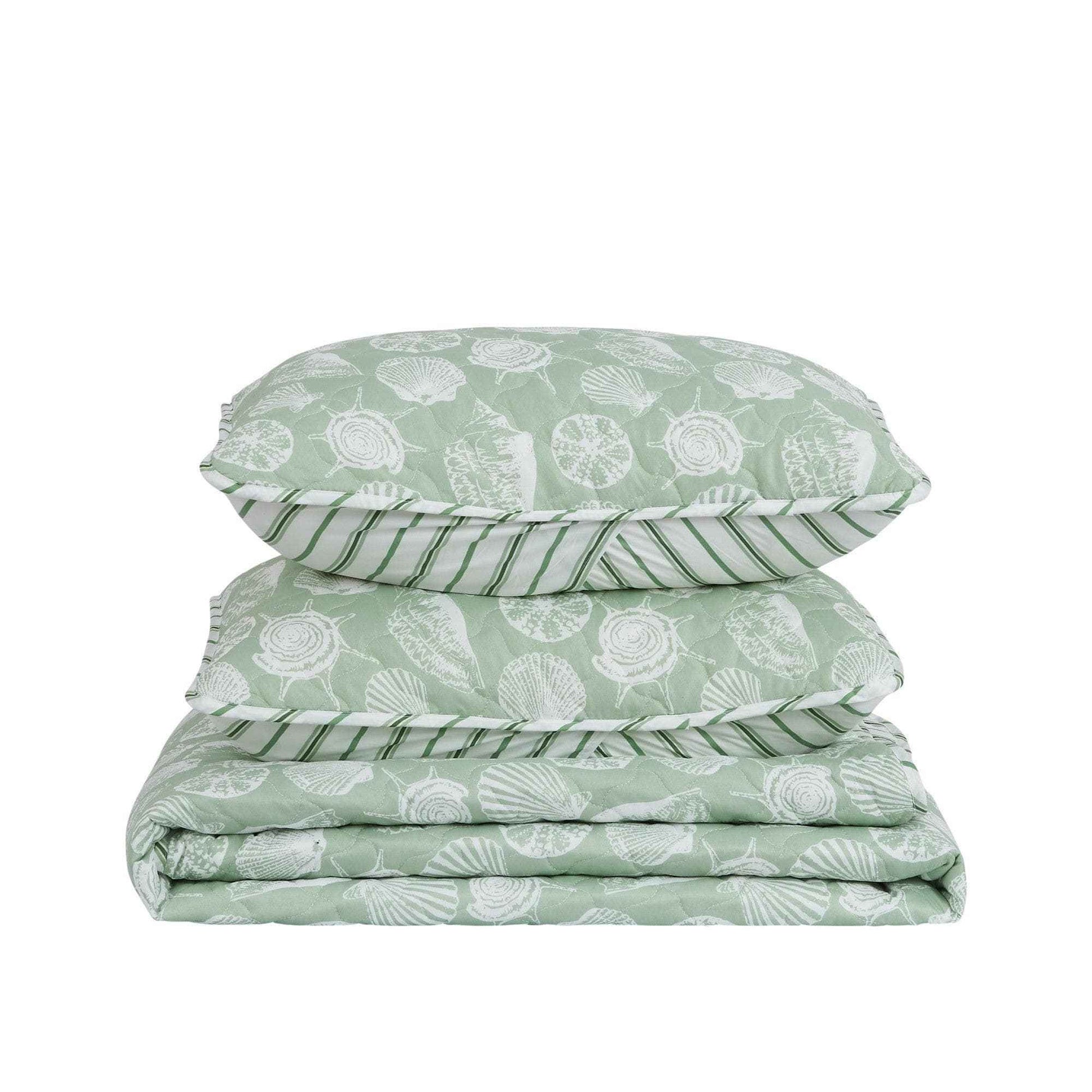 Green Seashell Quilt - Emerald Bay