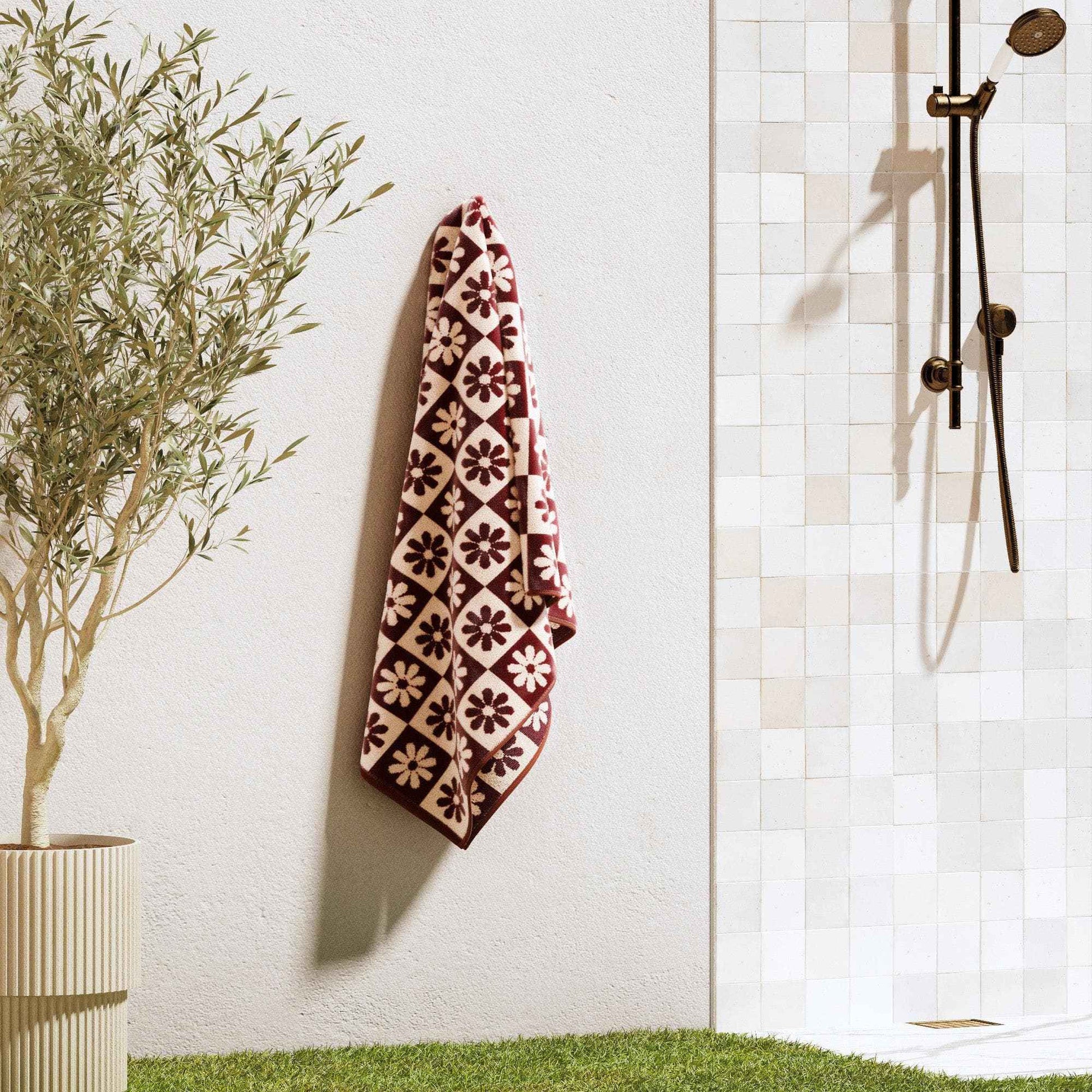 Oversized Retro Printed Beach Towel - St. Barts Collection