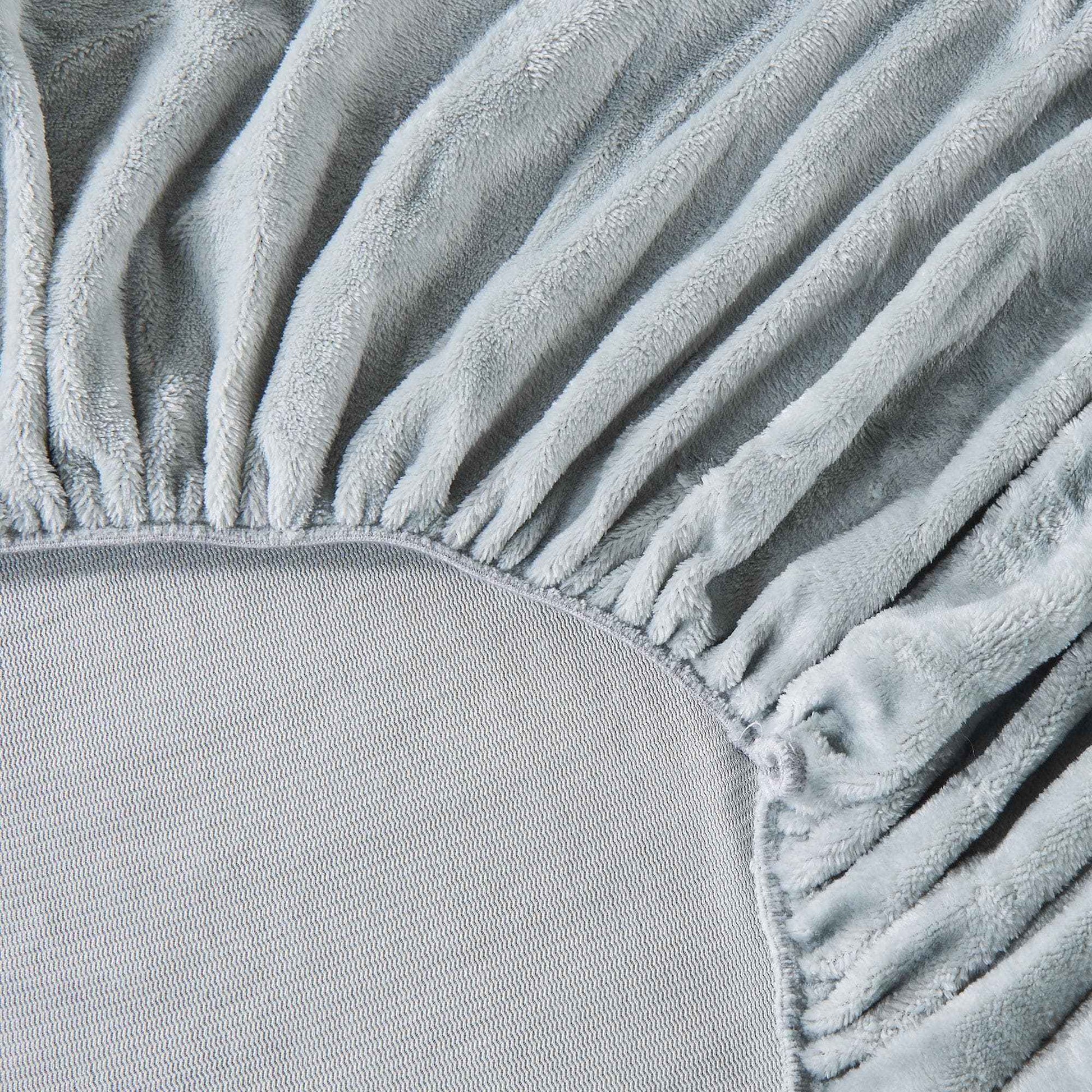 Solid Plush Fitted Sheet - Velvet Luxe Collection