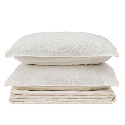 3-Piece Oversized Medallion Quilt Set - Clara Collection