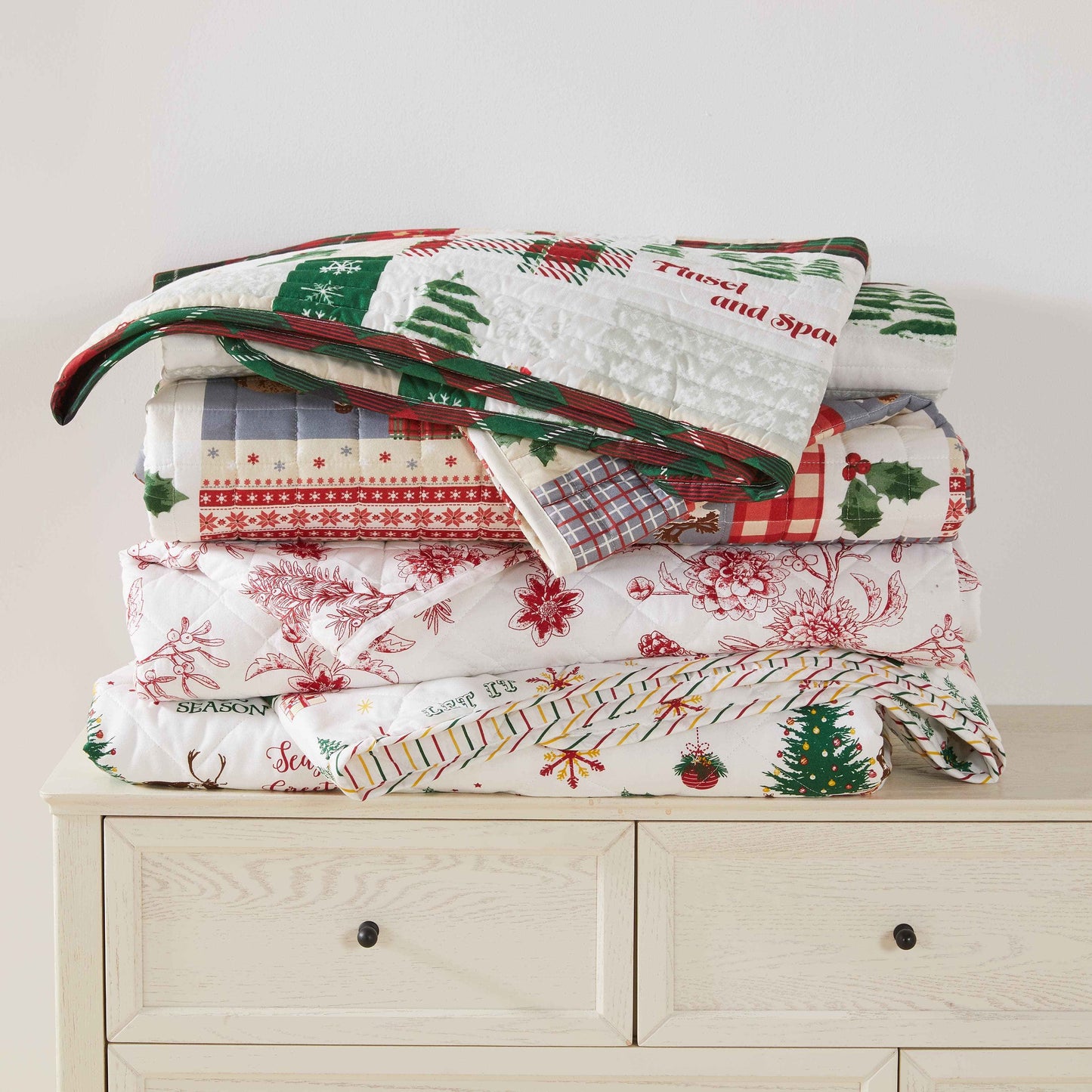 Colorful Holiday Quilt Set - Midnight Magic Collection