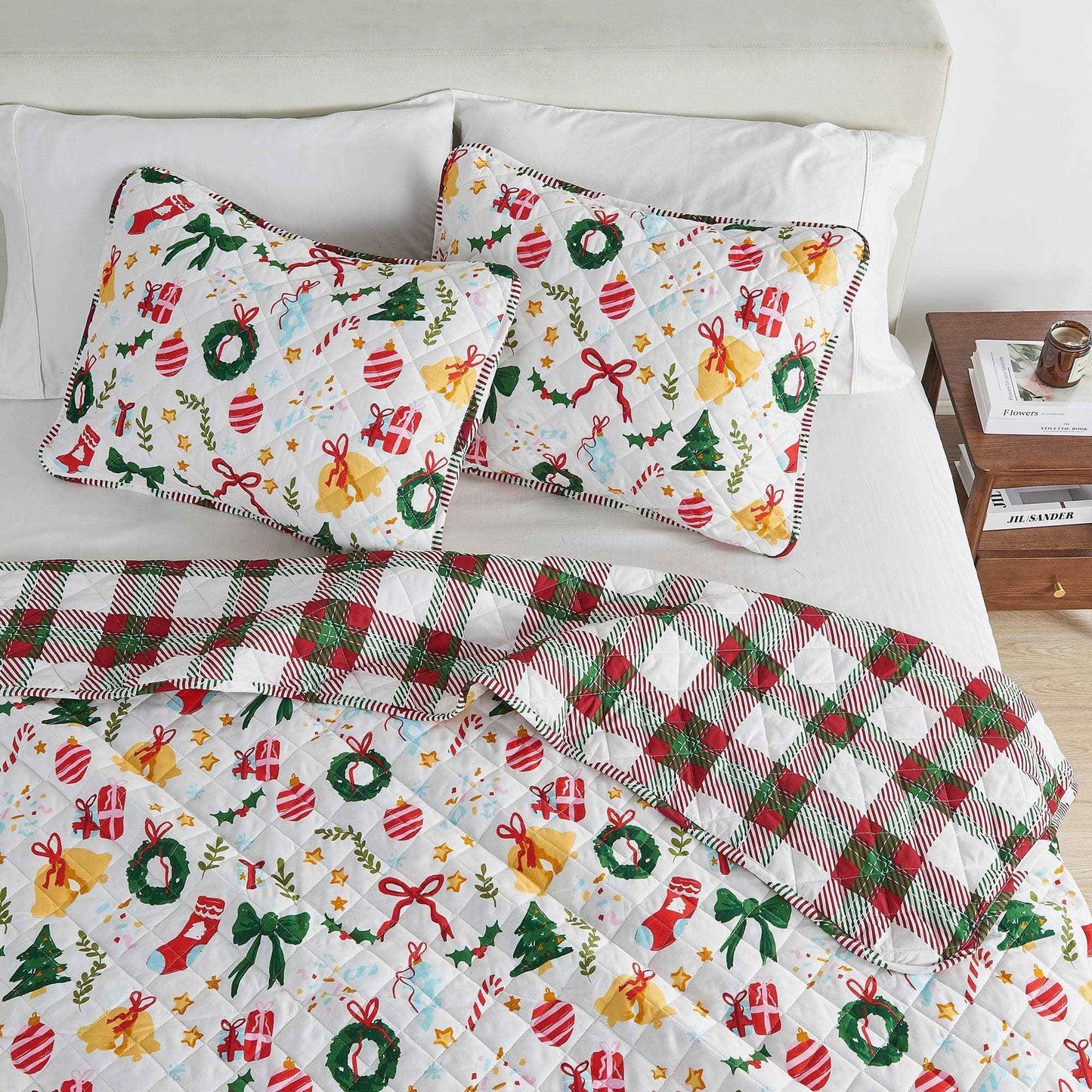 Colorful Holiday Quilt Set - Midnight Magic Collection