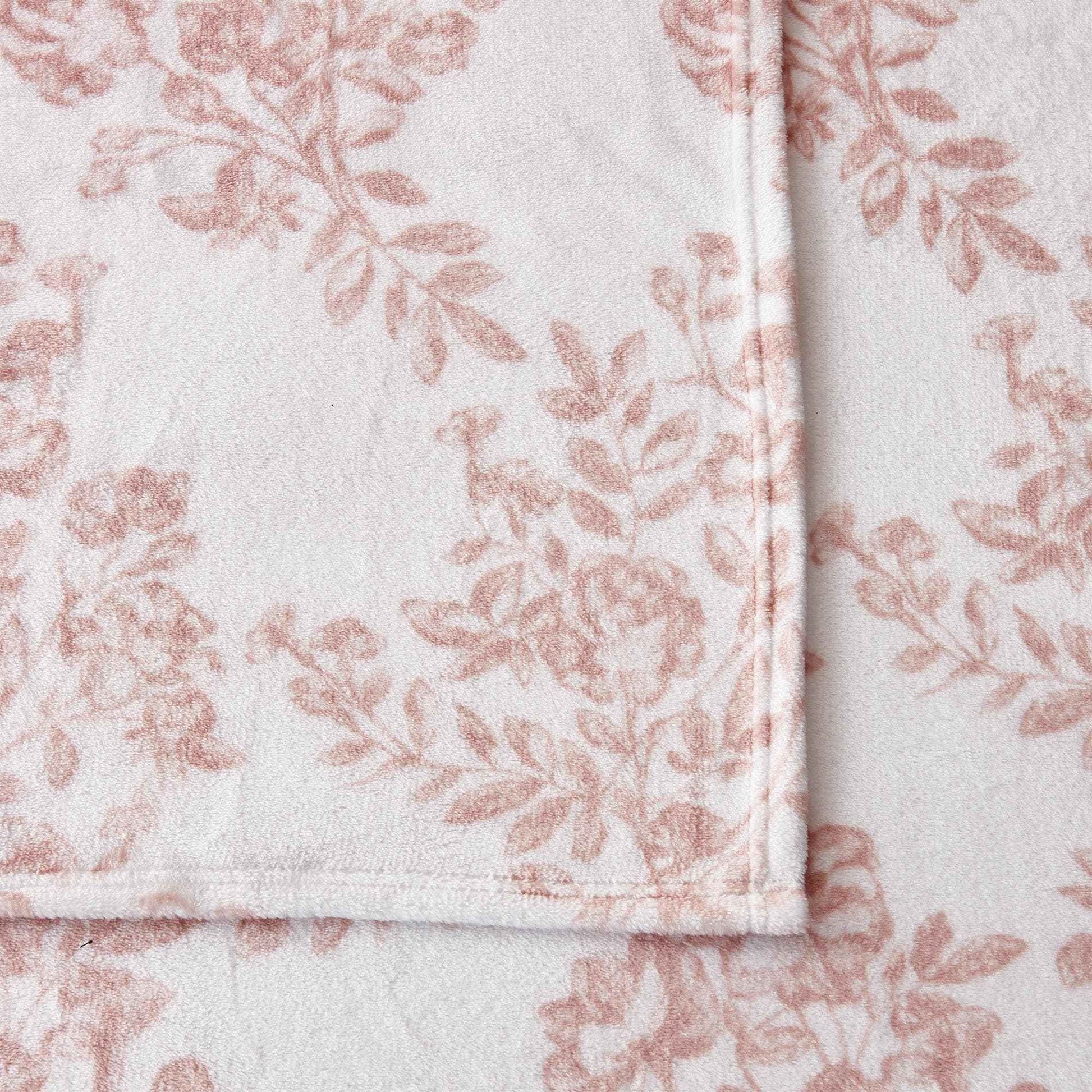 4-Piece Printed Plush Sheet - Velvet Luxe Lattice Collection