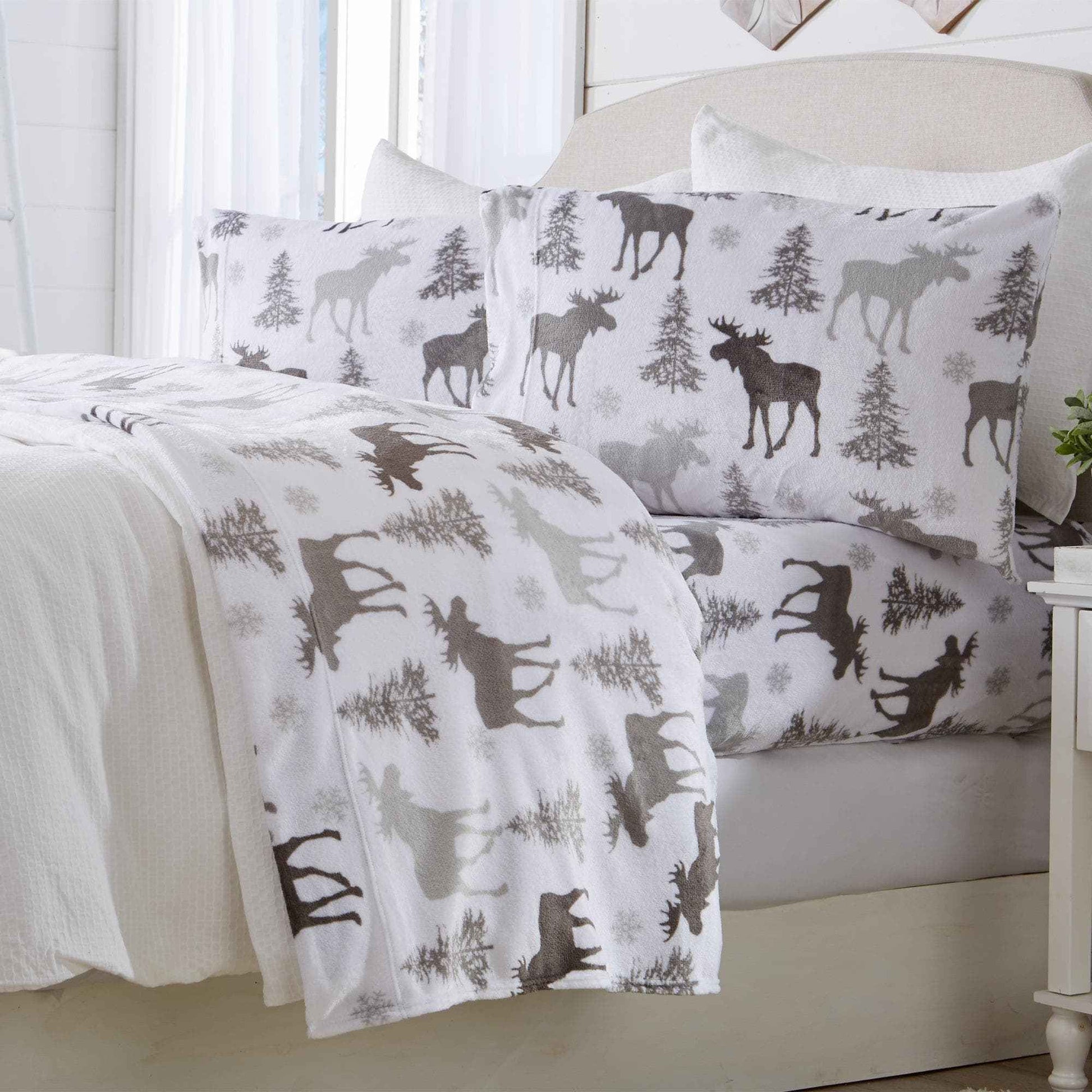 Printed Plush Sheet - Velvet Luxe Collection