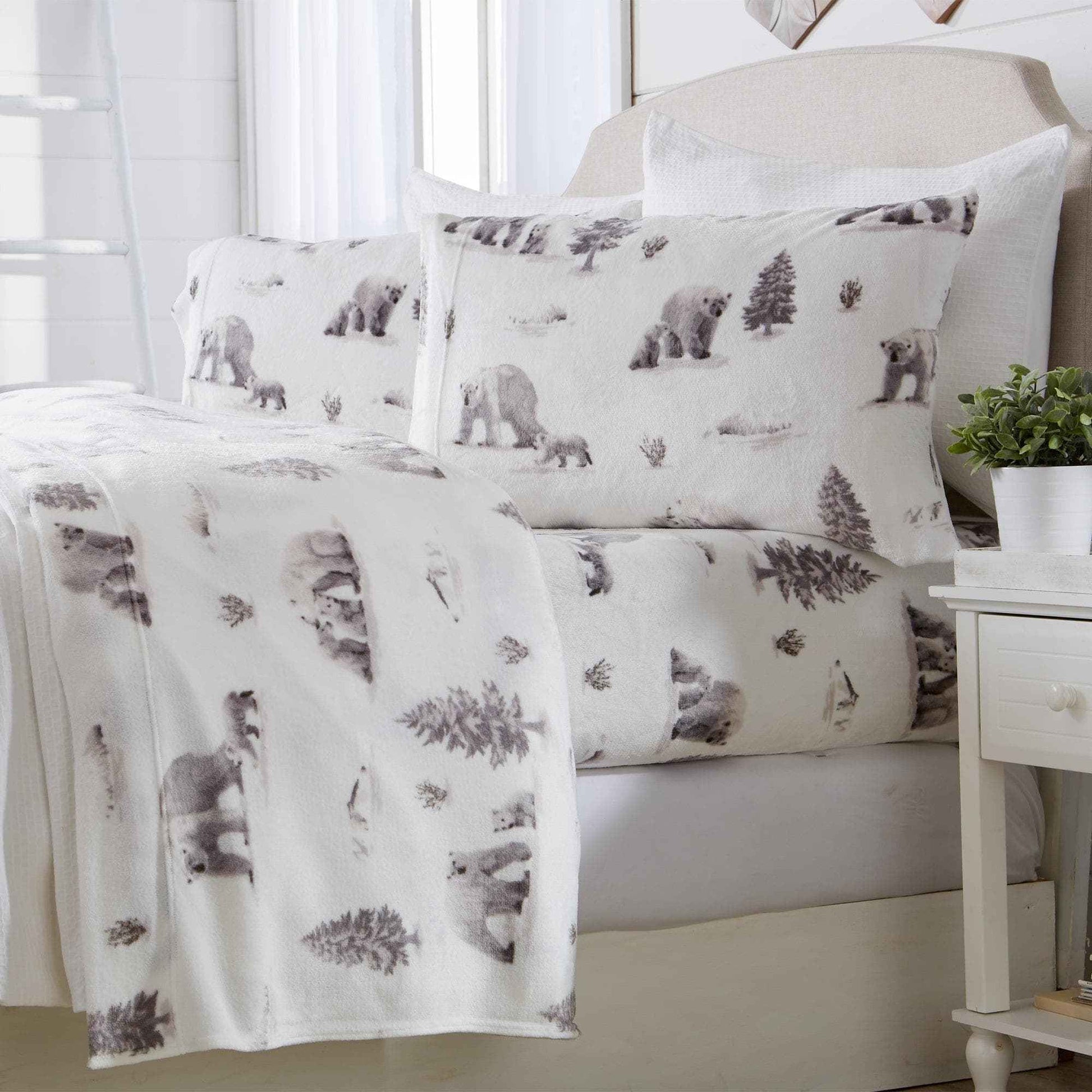 Printed Plush Sheet - Velvet Luxe Collection