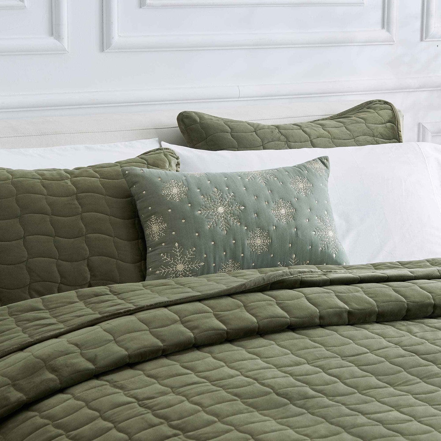 Holiday Throw Pillow - Jubilee Collection