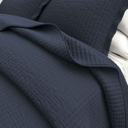 3-Piece Solid Quilt - Alicia Collection