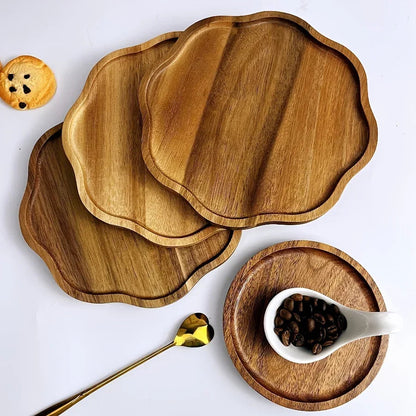 High-End Wooden Trays, Plum Blossom-Shaped Acacia Wood Trays, Creative Breakfast Trays, Suitable for Holding Cheese, Bread, Desserts, And Coffee, Perfect for Use in Kitchens, Restaurants, Parties, And Wedding Venues