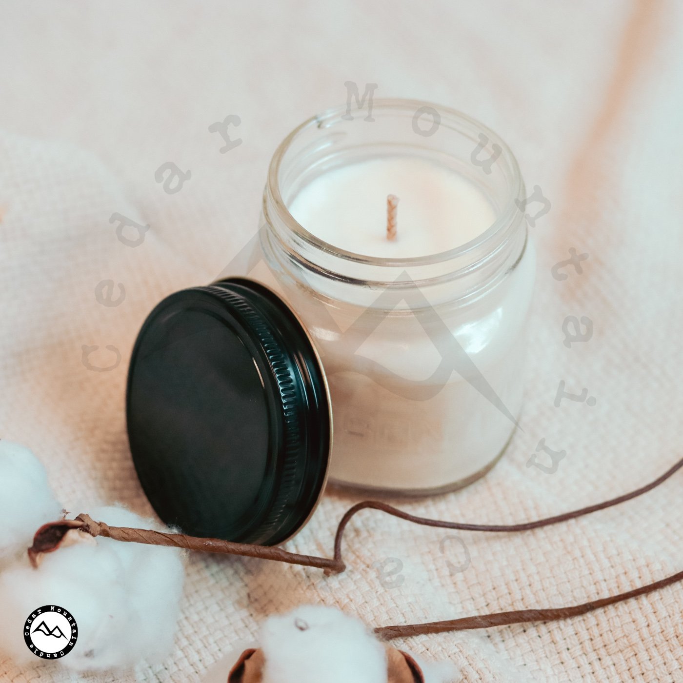Elf Ninnymuggins Mason Jar Soy Candle - Winter Scents - PoshaBella