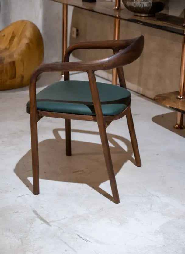 Luxury Solid Wood Chair Made Of Walnut C-2