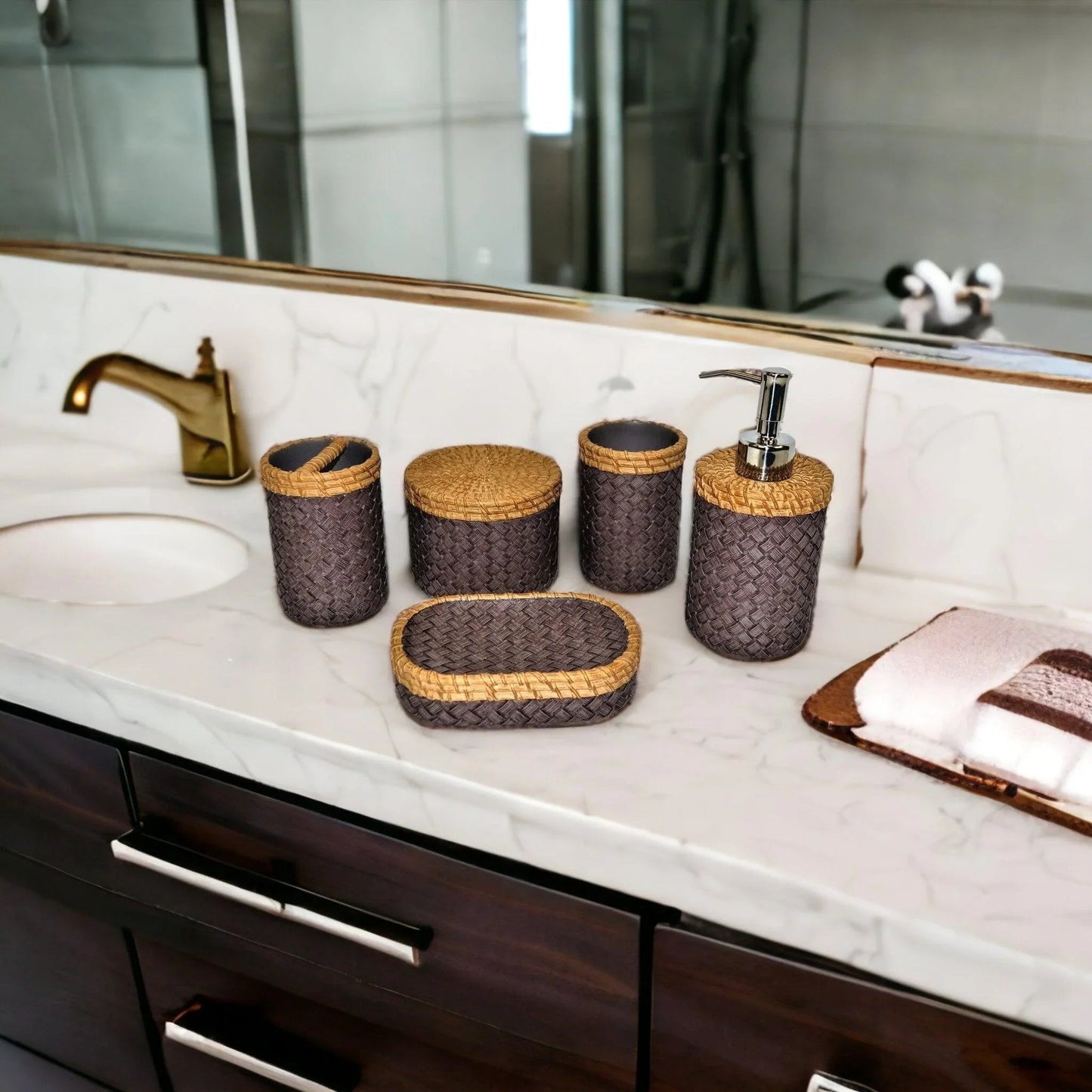 Purple Bath Set Featuring a Sleek Weave Design - PoshaBella