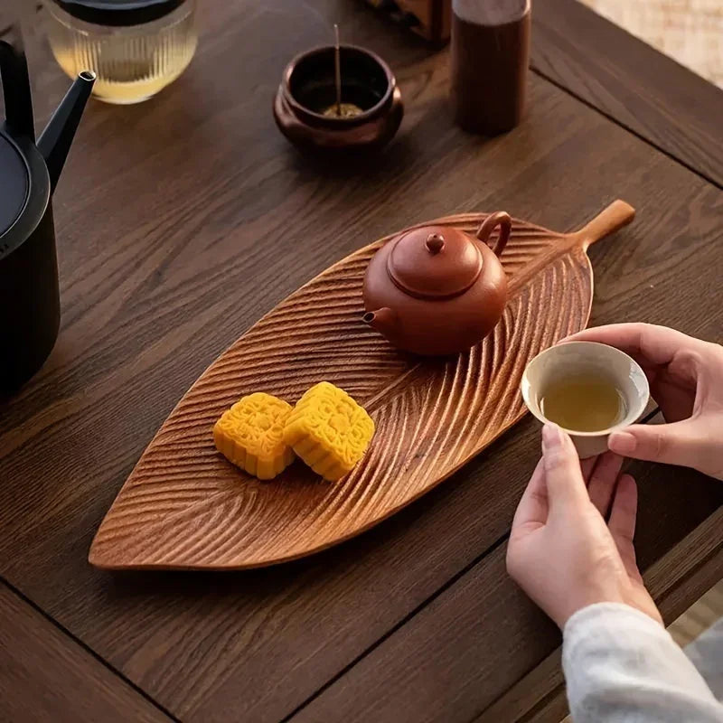 Serving Tray - Vintage Wooden Leaf Shape