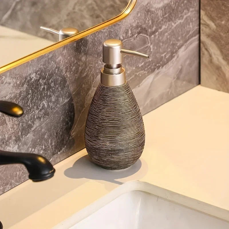 Soap Dispenser - Vintage Ceramic