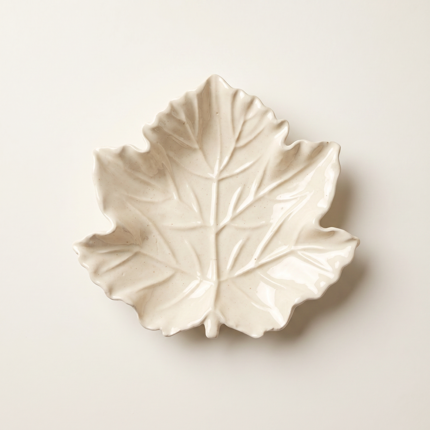 Maple Leaf Tray, Gypsum White 6" Sunsum® Intentional Living