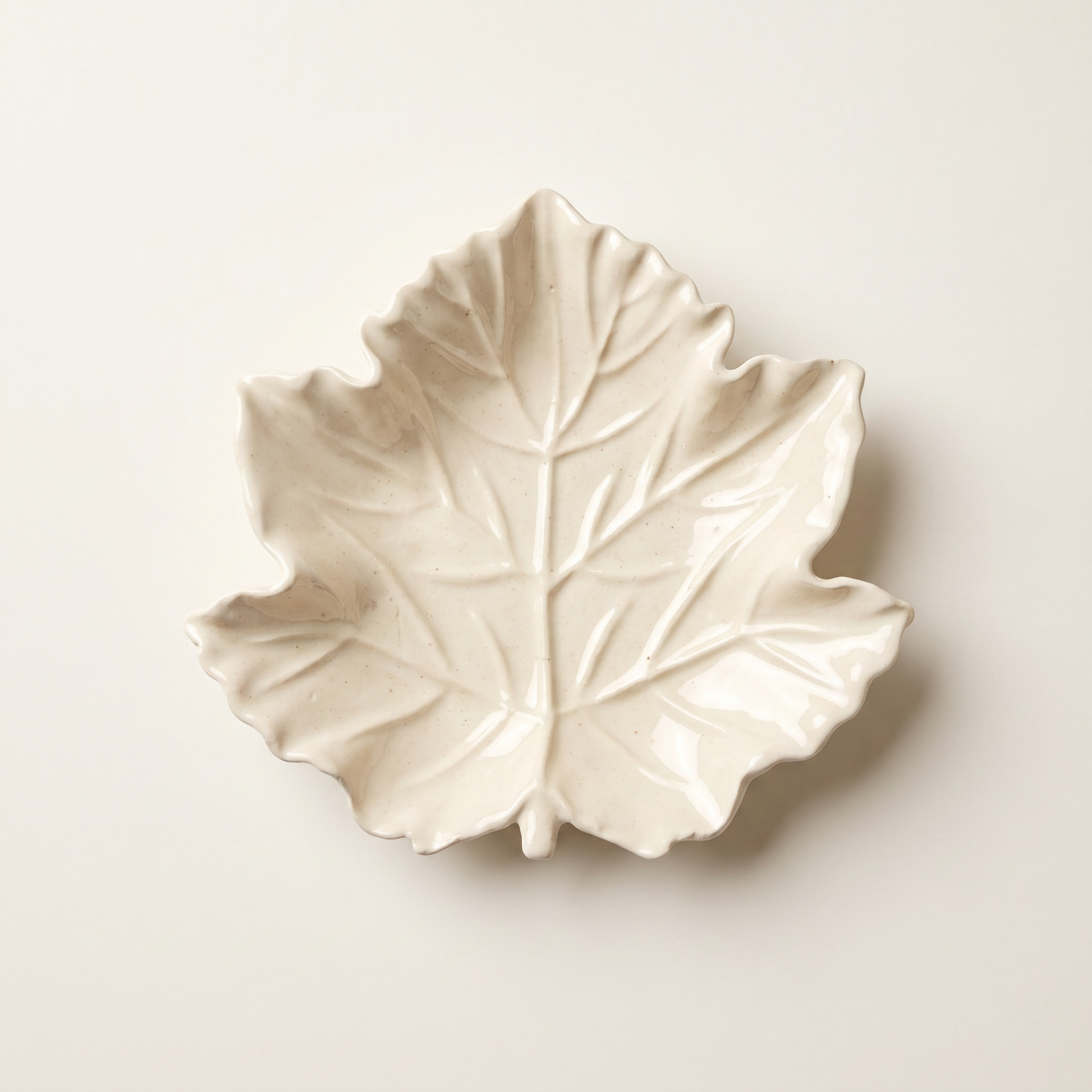 Maple Leaf Tray, Gypsum White 6" Sunsum® Intentional Living