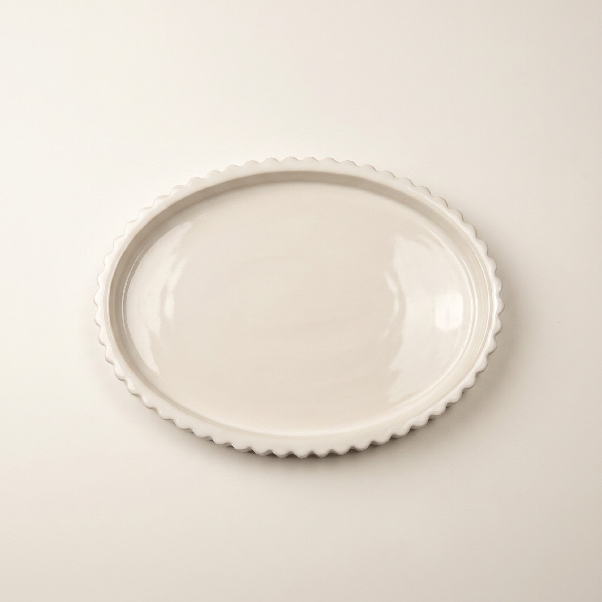 Scalloped Oval Tray, Gypsum White 8" Sunsum® Intentional Living