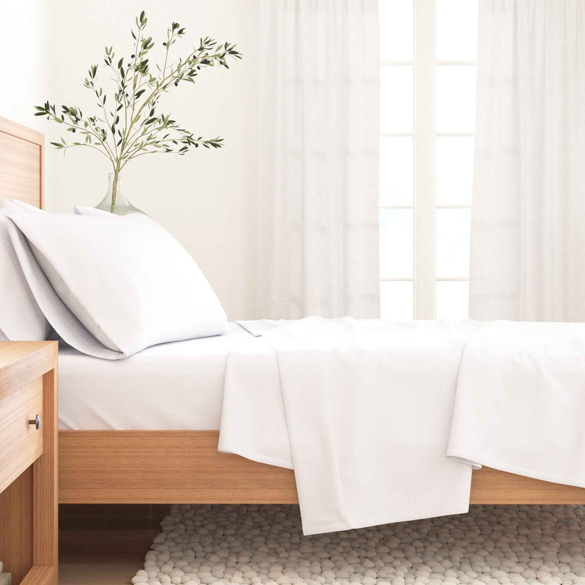 4-Piece Cotton Solid Flannel Sheet - Nordic Collection