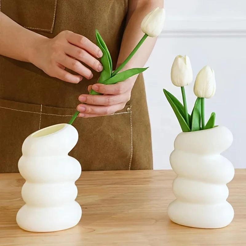 Vase - Contemporary White Spiral